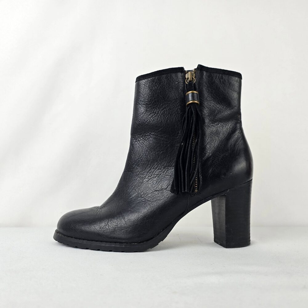 Lauren Ralph Lauren Black Leather Ankle Boots Tassel Zip Block Heel Size 7.5